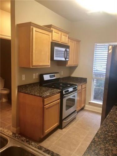 Building Photo - 162 Emerald Oaks Dr