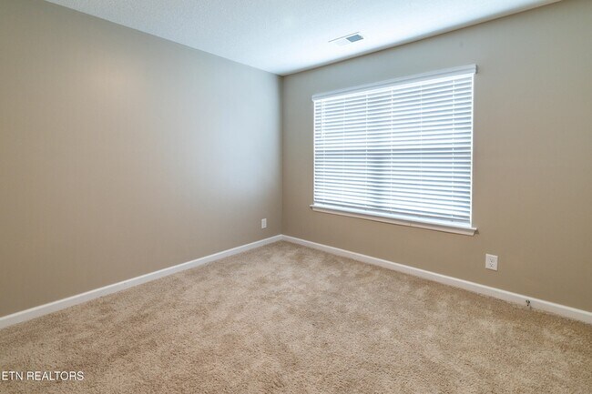 Building Photo - 173 Ashe Ave