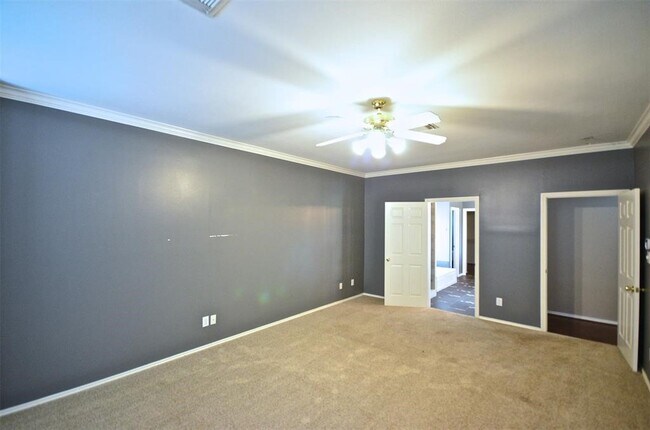Building Photo - 5802 Sage River Ct