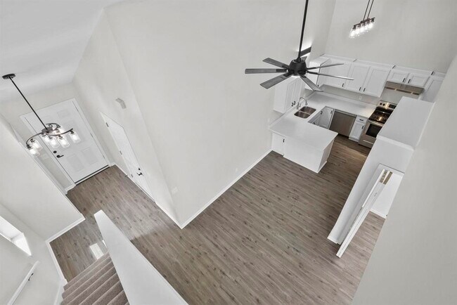 Building Photo - 640 Tower Dr