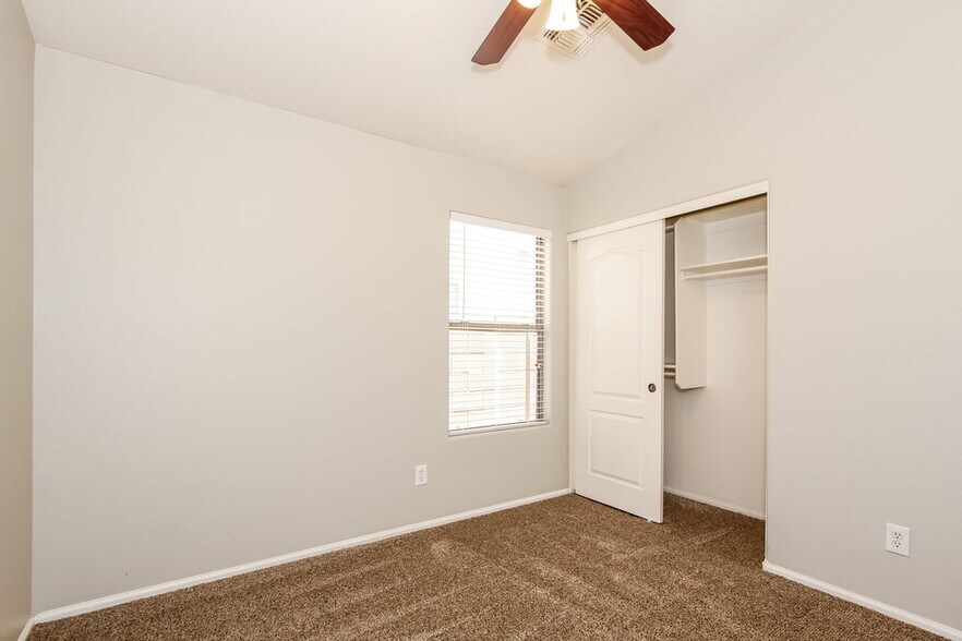 Building Photo - 12321 W Marshall Ave