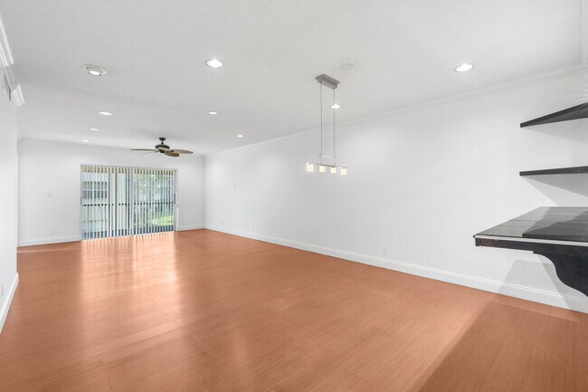 Building Photo - 6300 S Falls Cir Dr