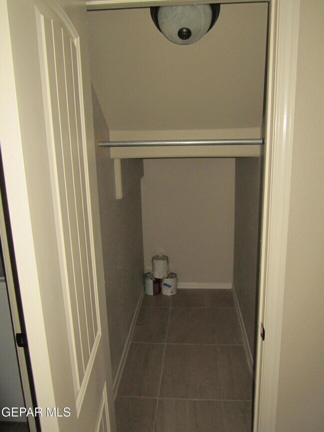Building Photo - 477 Prime Desert Dr