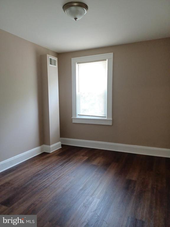 Building Photo - 513 N Highland Ave