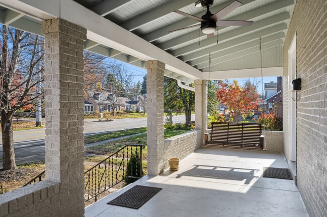 Building Photo - 308 Breckenridge Ln