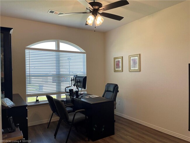 Building Photo - 9100 Maysview Ln