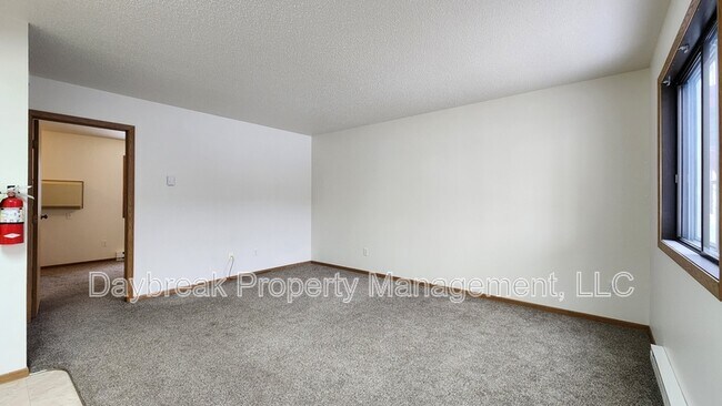 Building Photo - 1315 34th St Cir S