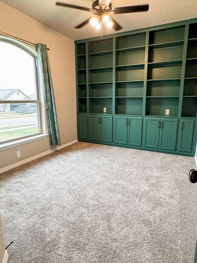 Building Photo - Gorgeous Home in Troy, Texas