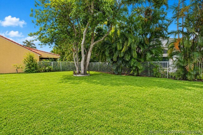 Building Photo - 3870 Sabal Lakes Rd