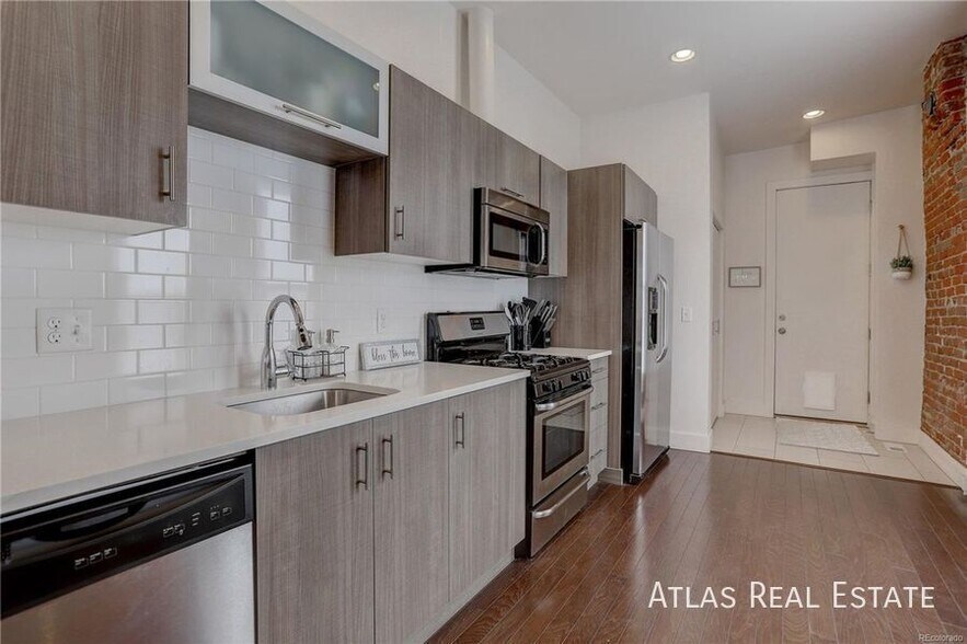 Building Photo - 4106 Zuni St