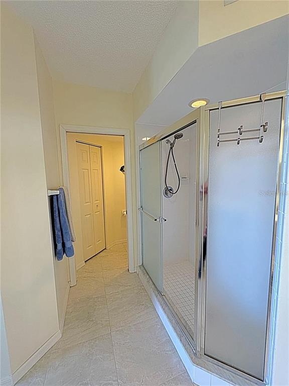 Building Photo - 6205 Shoreline Dr