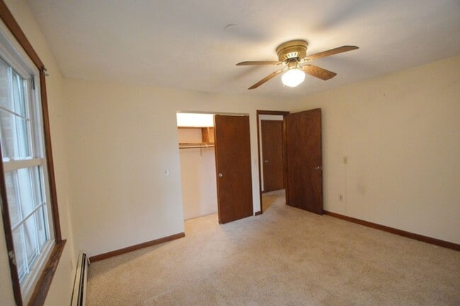 Building Photo - Holden: 2 Bed 1 Bath, Heat & Hot Water Inc...