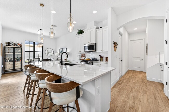 Building Photo - 8039 Allure Dr