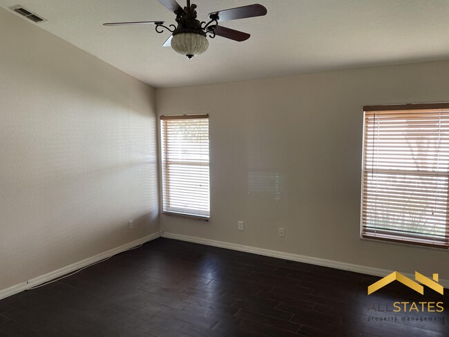 Building Photo - 131 Via Del Sol Dr