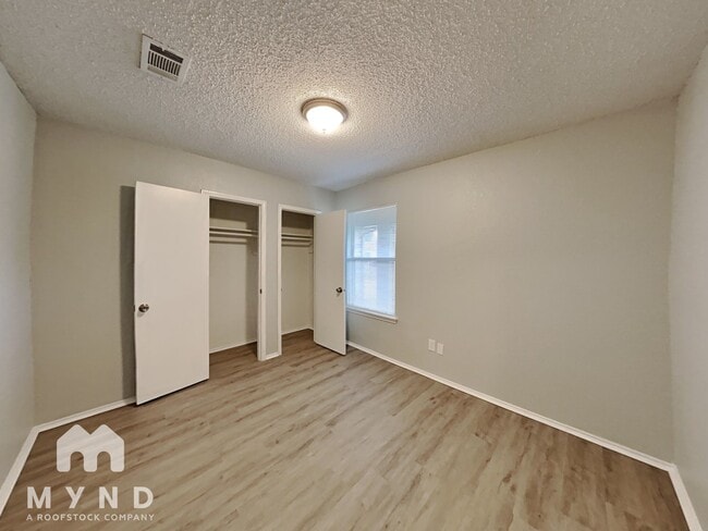 Building Photo - 6112 Birchhill Rd