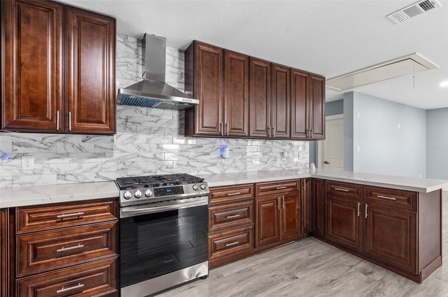 Building Photo - 3853 Rosedale St