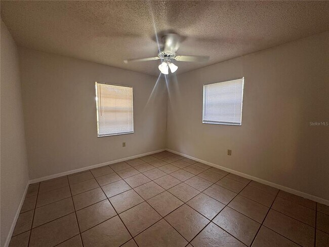 Building Photo - 25946 Pine Ridge Rd