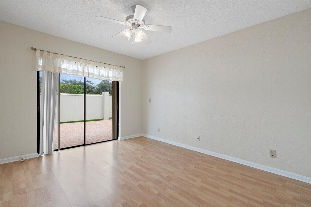 Building Photo - 12775 Spinnaker Ln