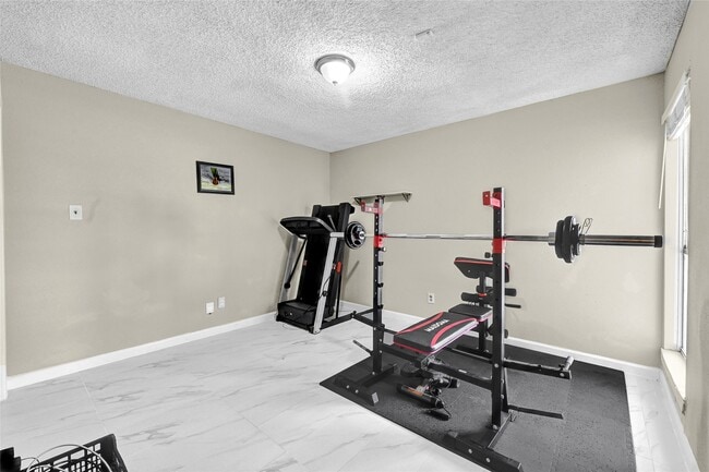 Building Photo - 19327 Cypress Harbor Dr
