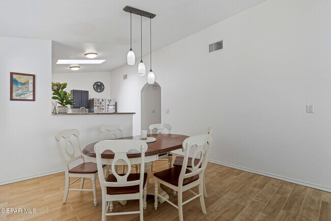 Building Photo - 11853 Auburn Sands Dr