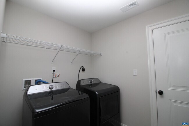 Building Photo - 179 Langley Dr