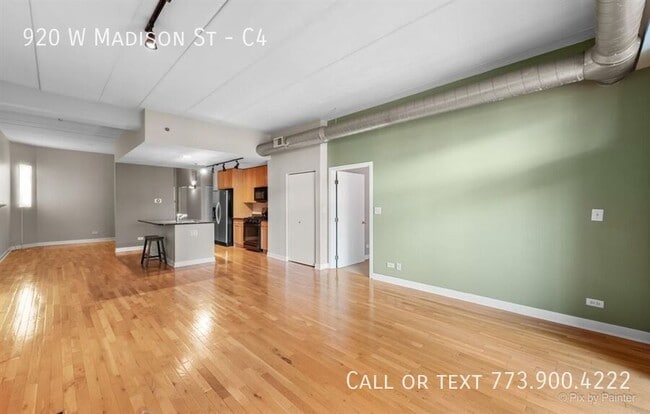 Building Photo - 920 W Madison St