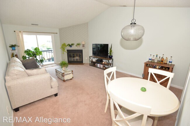 Building Photo - 2 br, 2 bath House - 939 RUDEE COURT