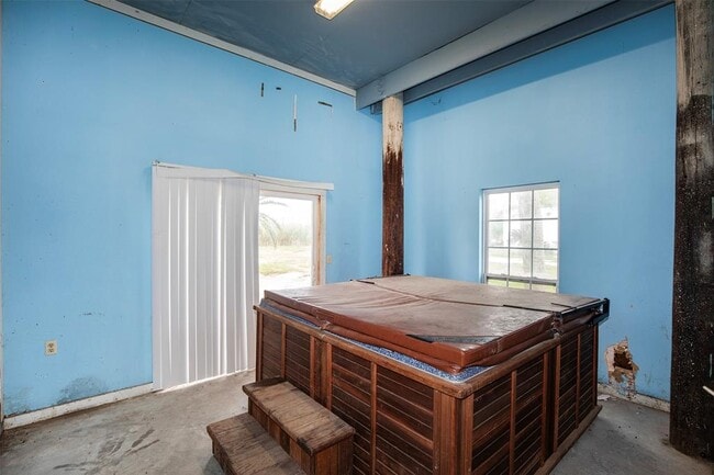 Building Photo - 2323 Rue De Lafitte St