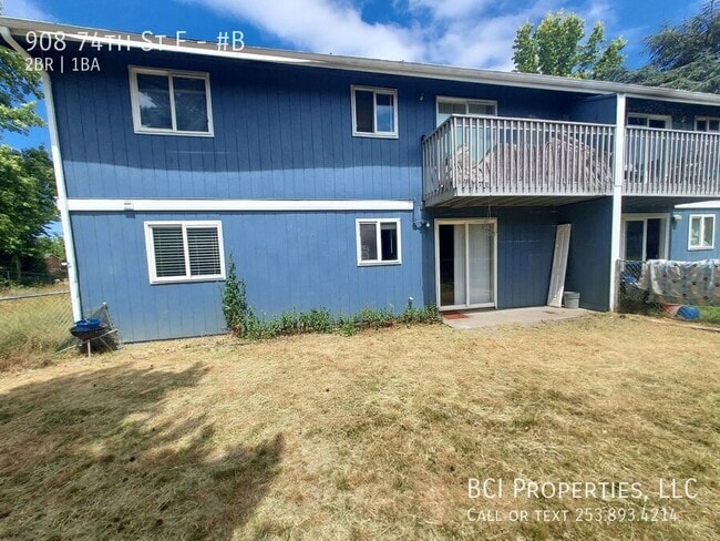 Building Photo - 908 74th St E