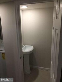 Building Photo - 1335 T St SE