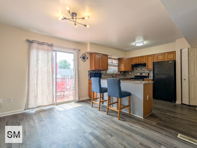 Building Photo - 1602 Willowwood Ct