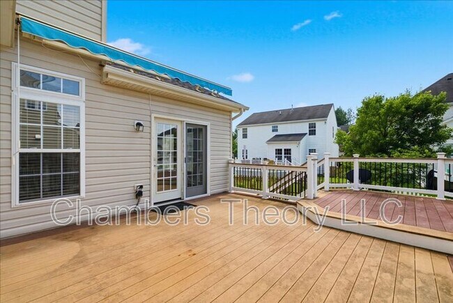Building Photo - 42211 Marcy Way