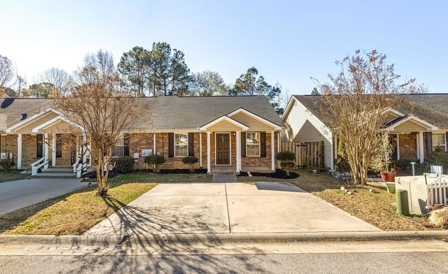 Building Photo - 638 Goodale Ln