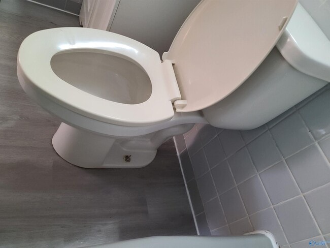 Building Photo - 3606 Northwest Crestmore Avenue