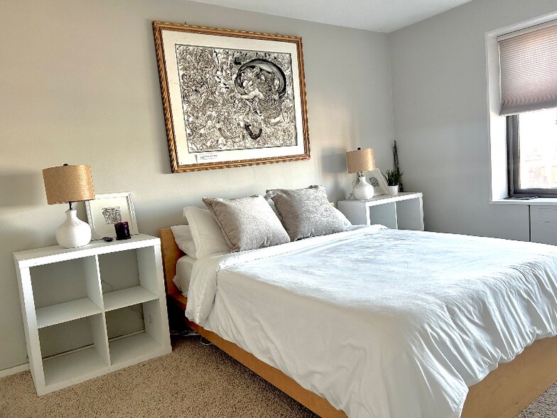 Building Photo - 15 S 1st St