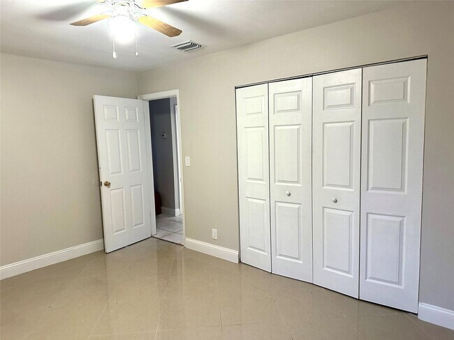 Building Photo - 7907 SW 3rd St