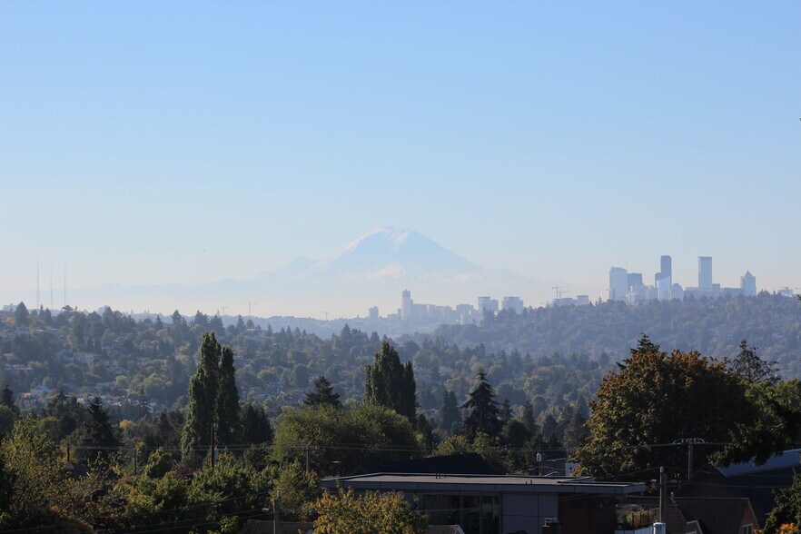 Building Photo - 7508 15th Ave NW