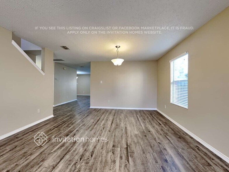 Building Photo - 5521 Costa Mesa Dr