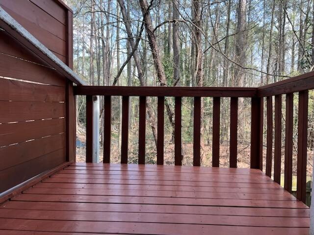 Building Photo - 6635 Meadow Green Cir