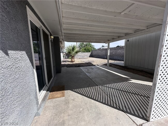 Building Photo - 7213 Roe Ct