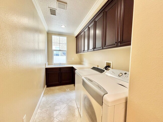 Building Photo - Boat Dock Home | Gated Community | Oxnard ...