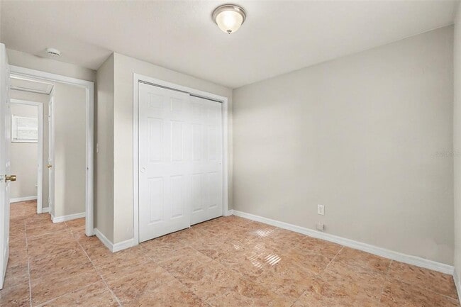 Building Photo - 4923 S 82nd St