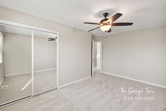 Building Photo - 2770 Richmond Dr