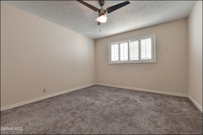 Building Photo - 424 Stonebluff Rd