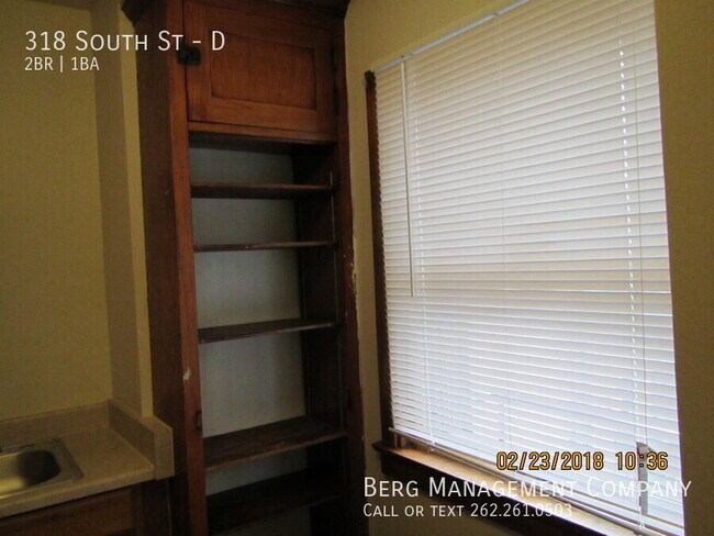 Building Photo - 318 South St