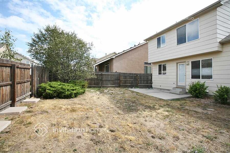Building Photo - 7293 Grand Prairie Dr