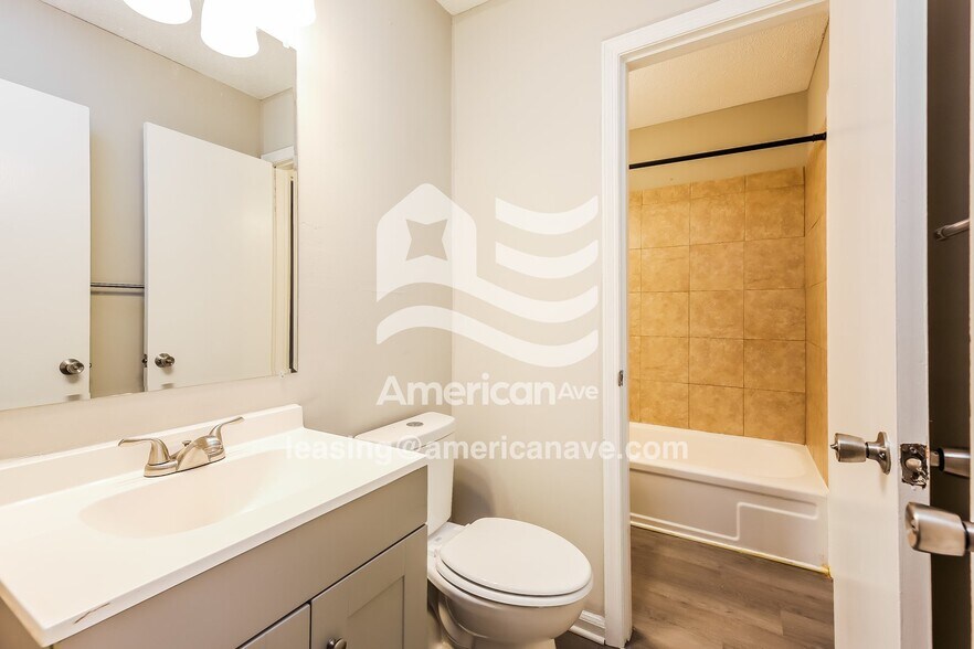 Building Photo - 146 Harmony Dr