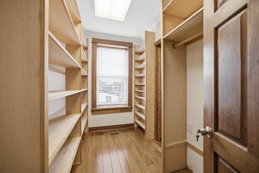 Building Photo - 823 McCallie Ave