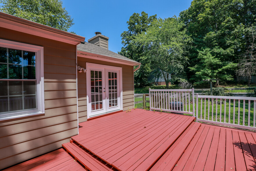 Back patio - 701 Marbleridge Rd