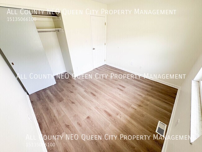 Building Photo - 2725 McCall St